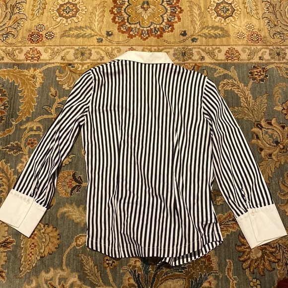 Women’s blouse - Picture 2 of 3